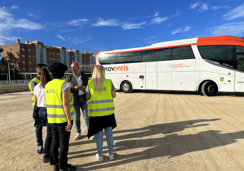 L'alcalde, Vale Pino, amb els informadors del pla alternatiu de transport