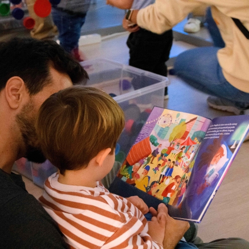 Imatge d'arxiu de l'Espai en família. Foto: Anna Sendra Estrems - Aj.Torredembarra