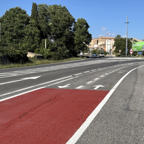 Imatge del nou carril bici i de vianants de l'antiga T-214