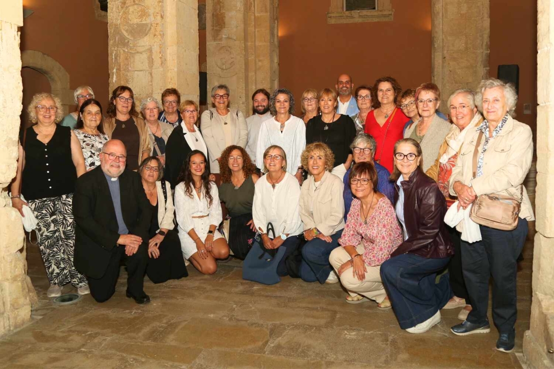 Imatge de grup de les Rosalies de la Torre