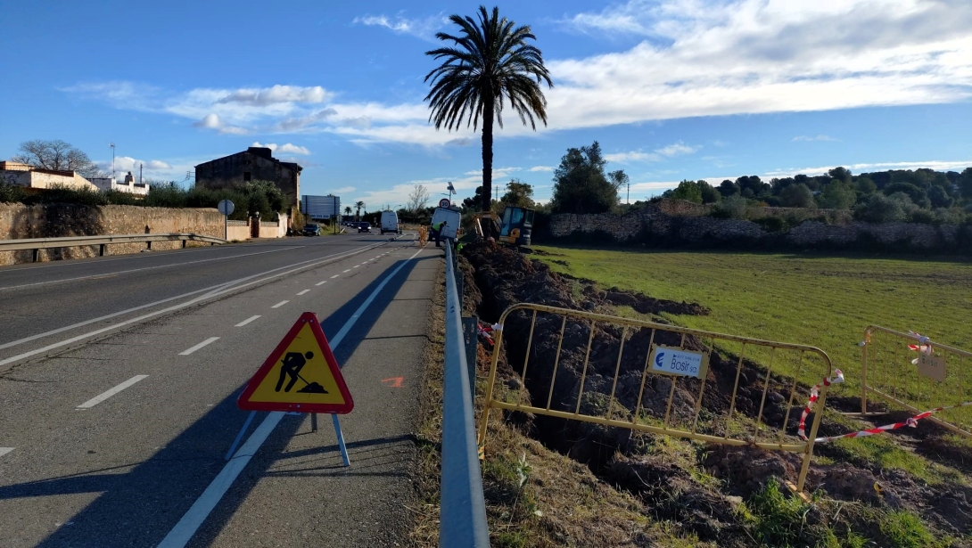 Obres enllumenat carril bici